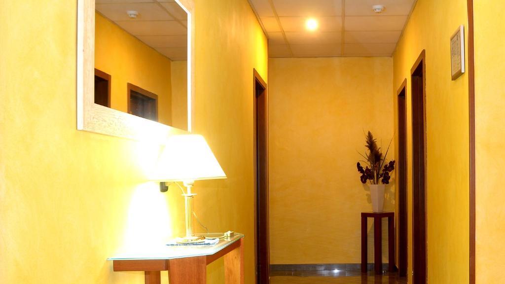 Hotel Sabo' คาสเตล มักจิโอเร ภายนอก รูปภาพ