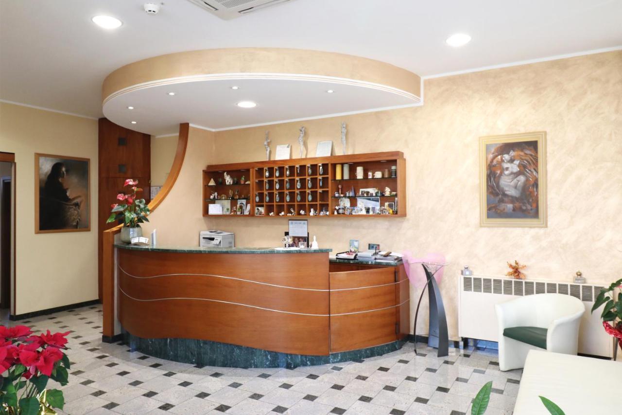 Hotel Sabo' คาสเตล มักจิโอเร ภายนอก รูปภาพ